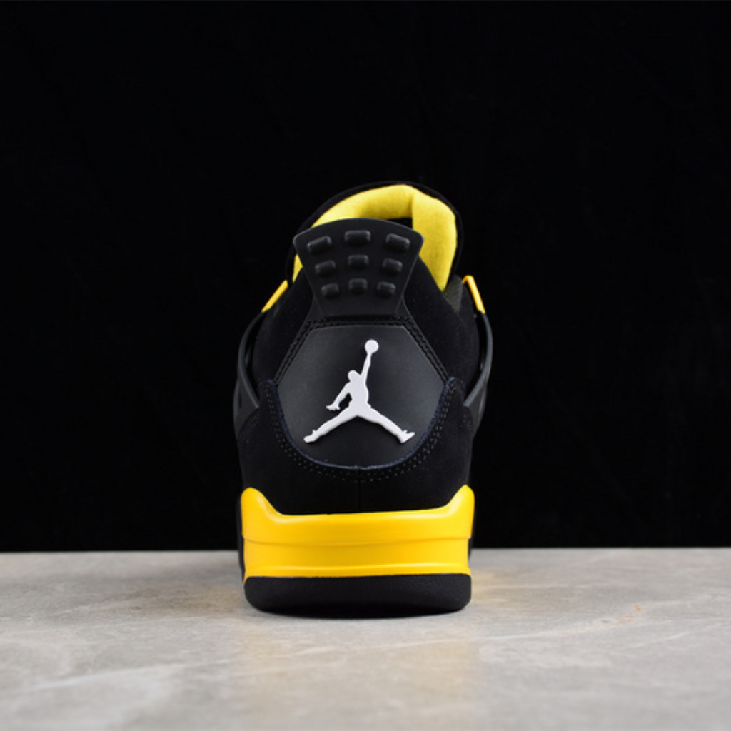 Jordan 4 Retro Thunder (2023) DH6927-017