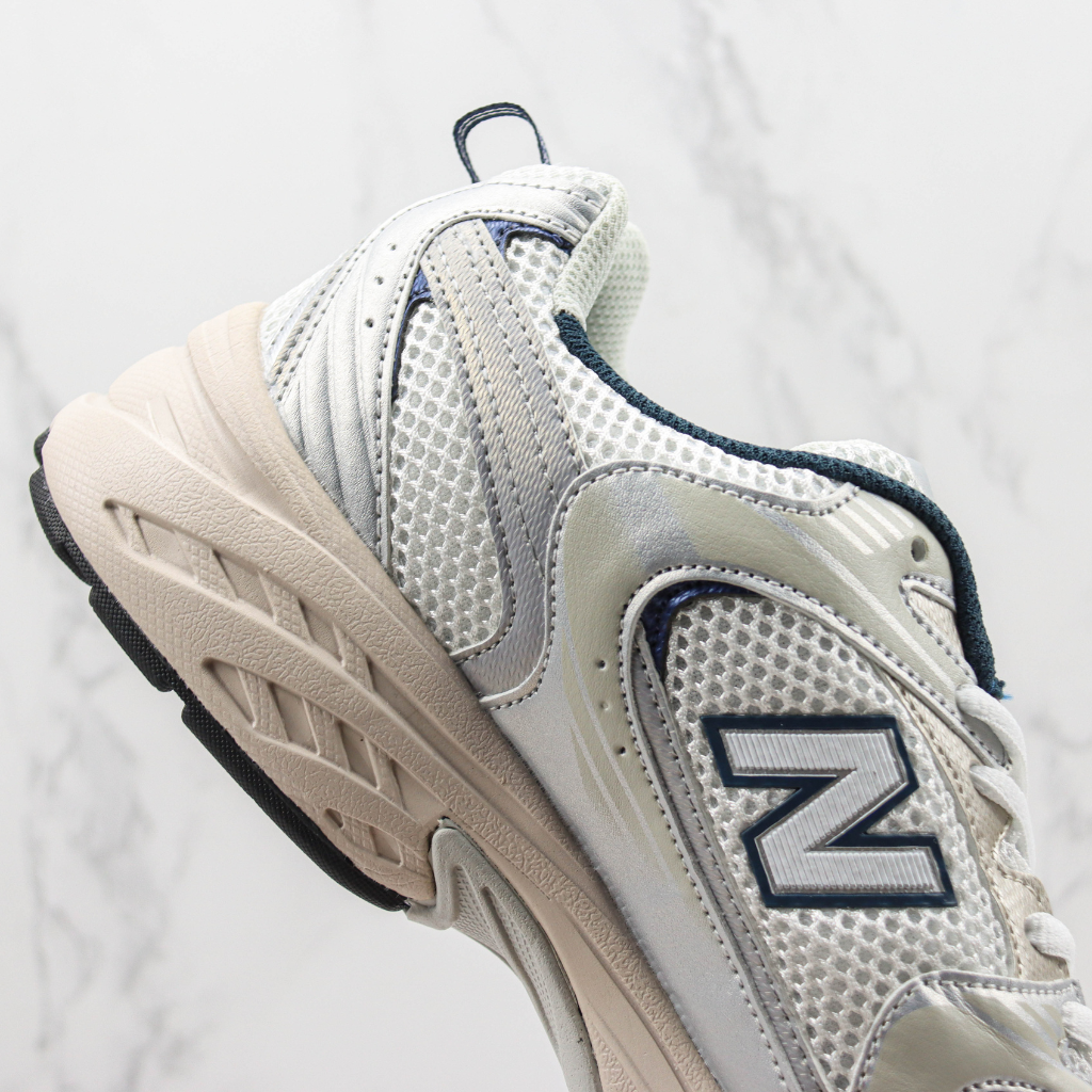 NEW BALANCE 530 WHITE SILVER NAVY WR530KA