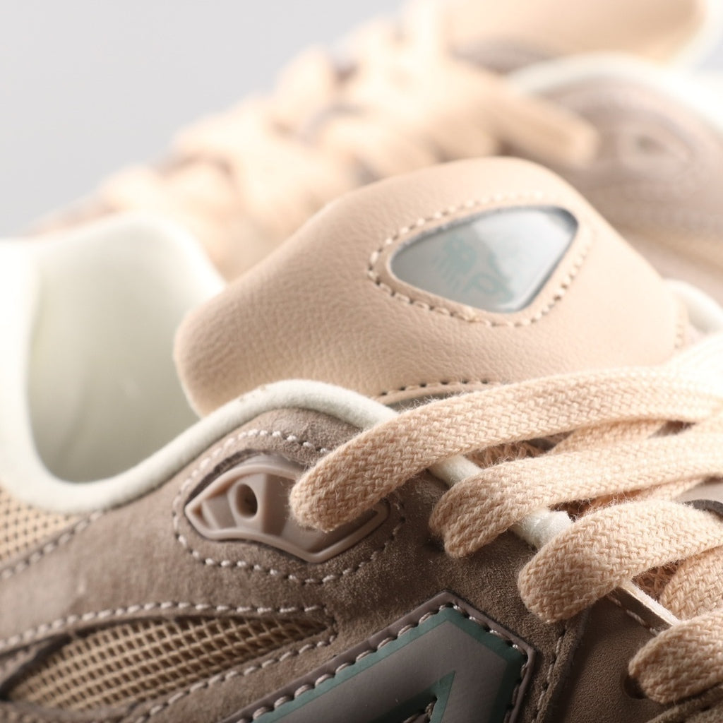 New Balance 9060 Ivory Cream Pink Sand U9060WCG