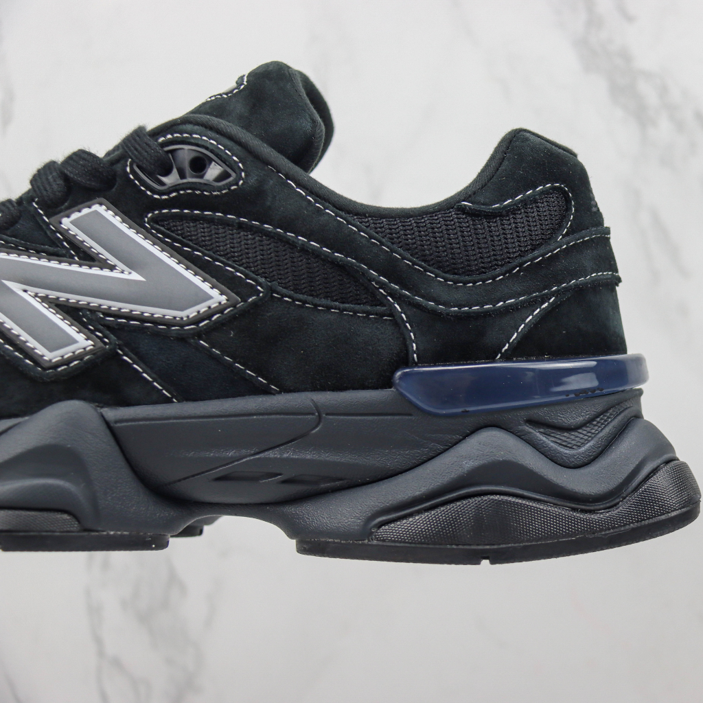 New Balance Triple Black U9060BPM