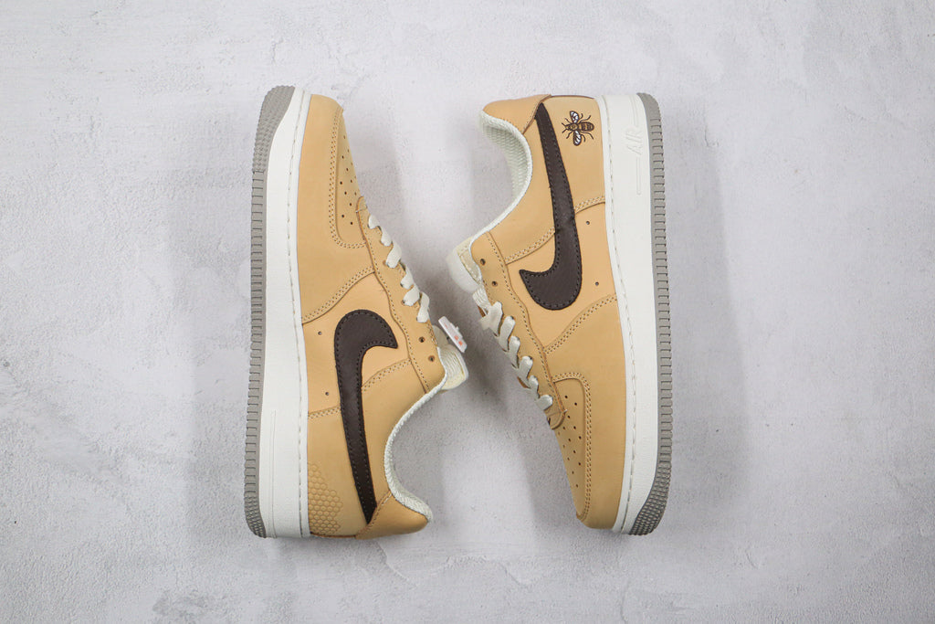 Nike Air Force 1 Low Manchester Bee