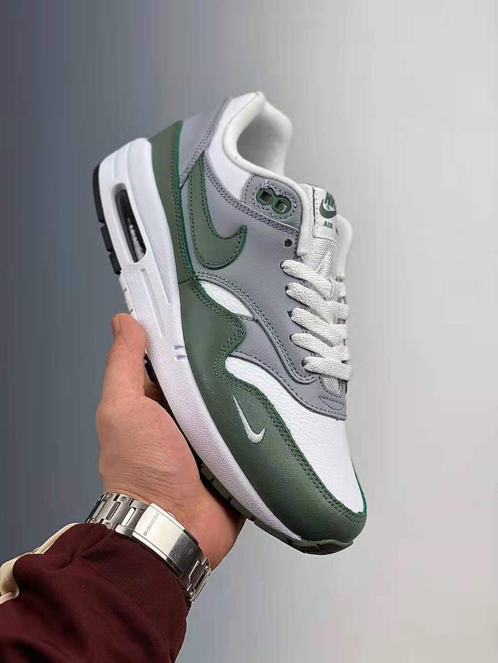 Nike Air Max 1 Spiral Sage DB5074-100