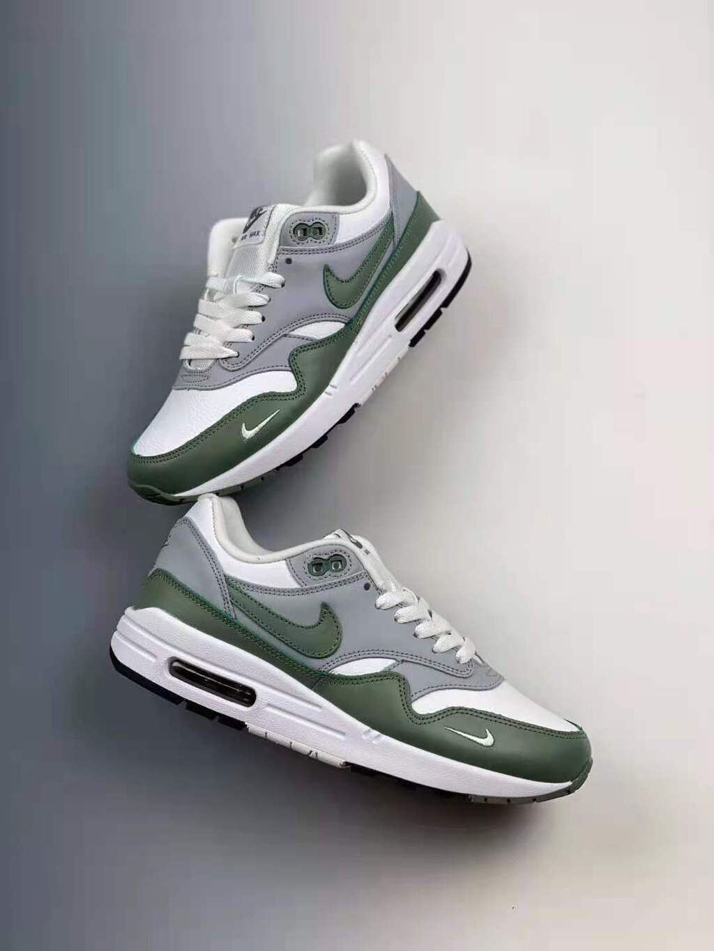 Nike Air Max 1 Spiral Sage DB5074-100