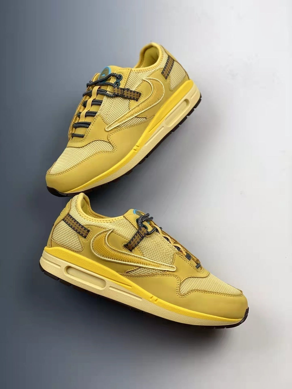 Nike Air Max 1 Travis Scott Cactus Jack Saturn Gold DO9392 700