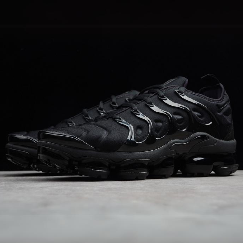 Nike Air Vapor Max Plus Triple Black 924453-004