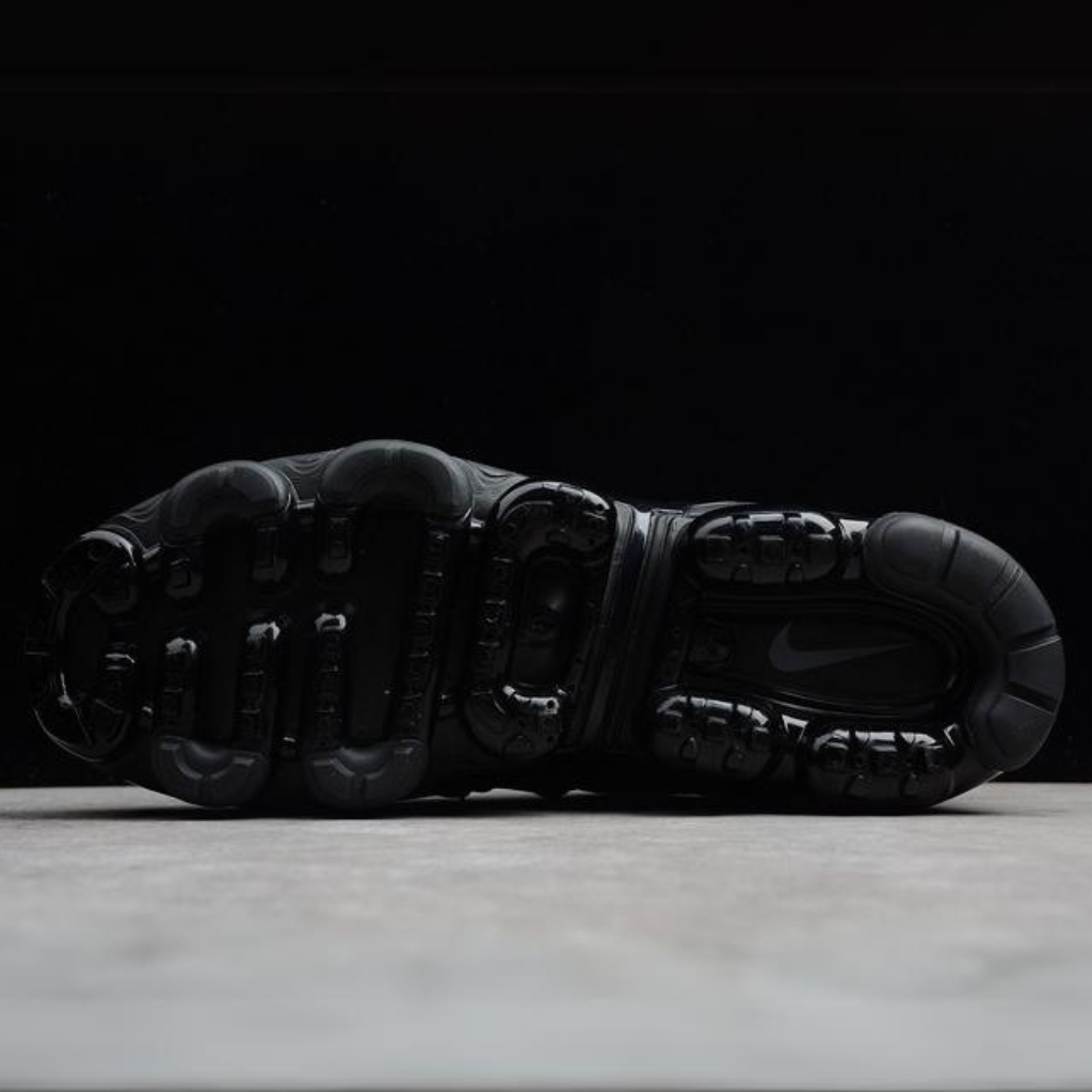 Nike Air Vapor Max Plus Triple Black 924453-004