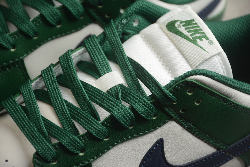 Nike Dunk Low Retro Gorge Green Midnight Navy