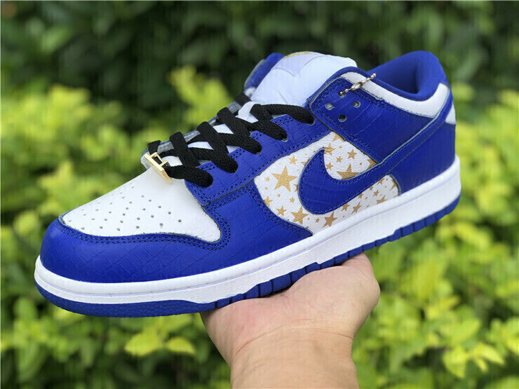 Nike SB Dunk Low Supreme Stars Hyper Royal DH3228 100