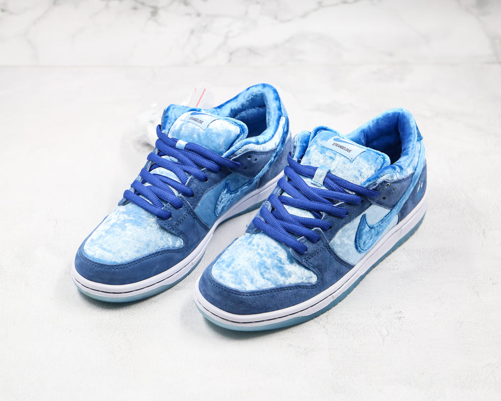 Nike SB Dunk Low Pro Strange Love Blue